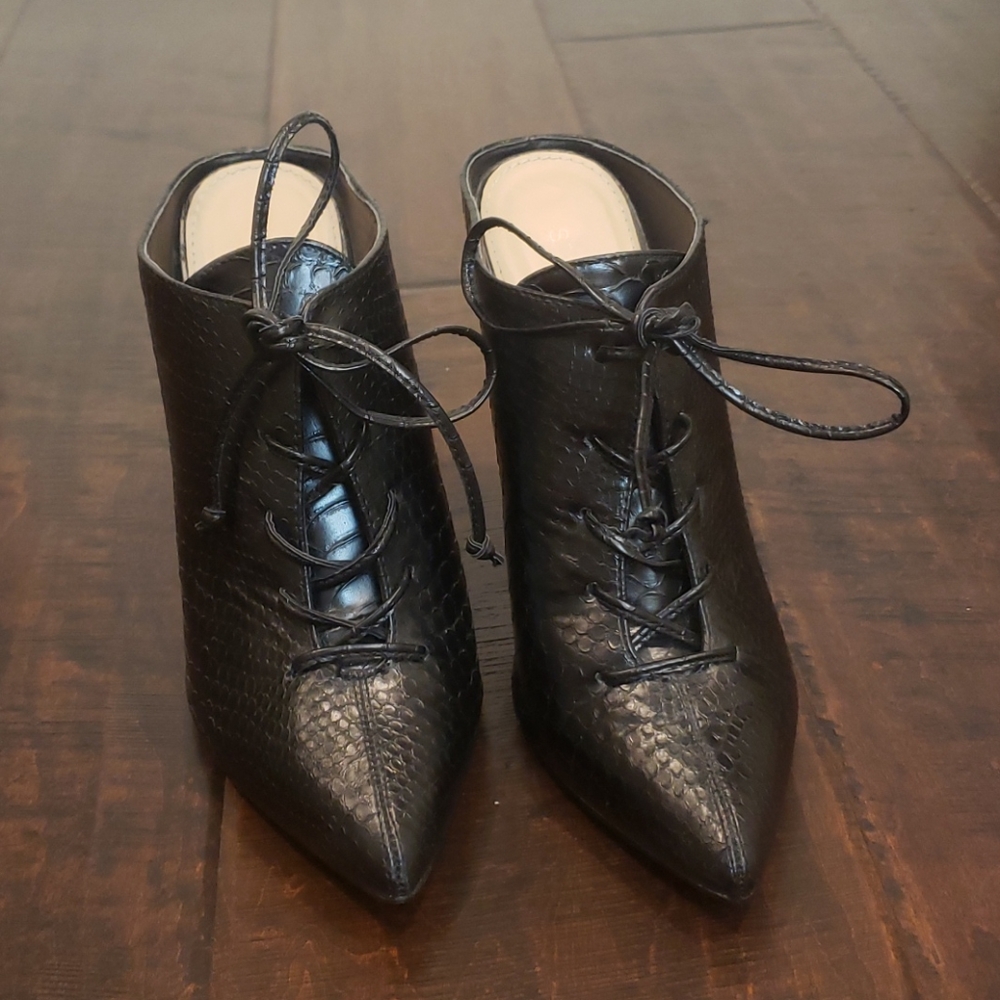 Black Mules